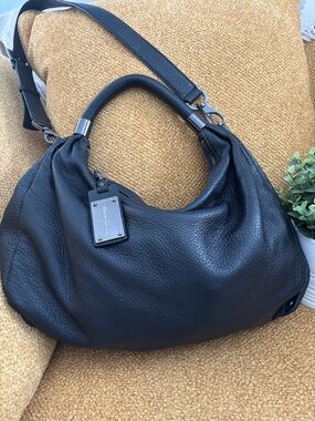 Kenneth Cole New York “no slouch”Black Pebbled Leather Hobo